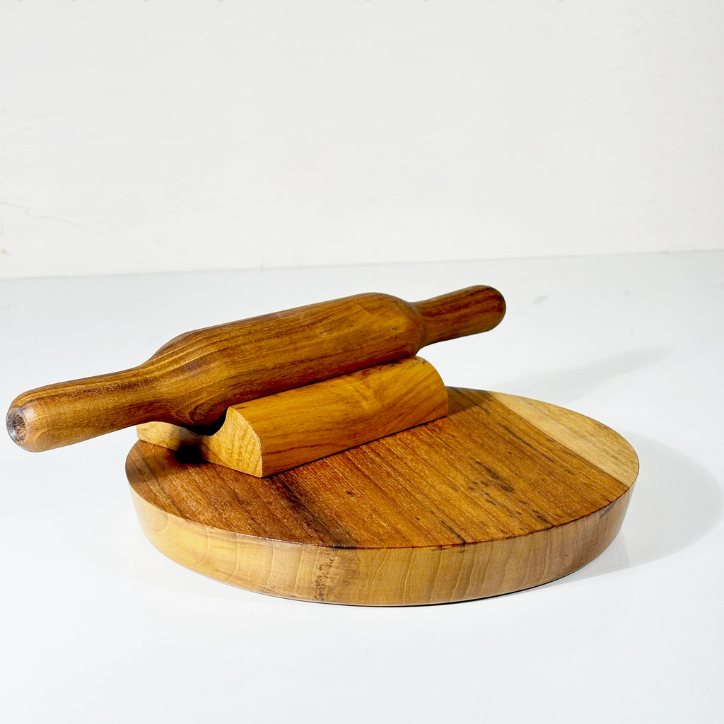 Teak_Wood_Chakla_Belan_with_stand_-_Featured_Image